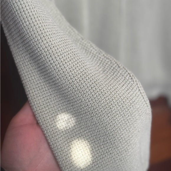 Women's V-Neck Sweater - Picture 3 of 4